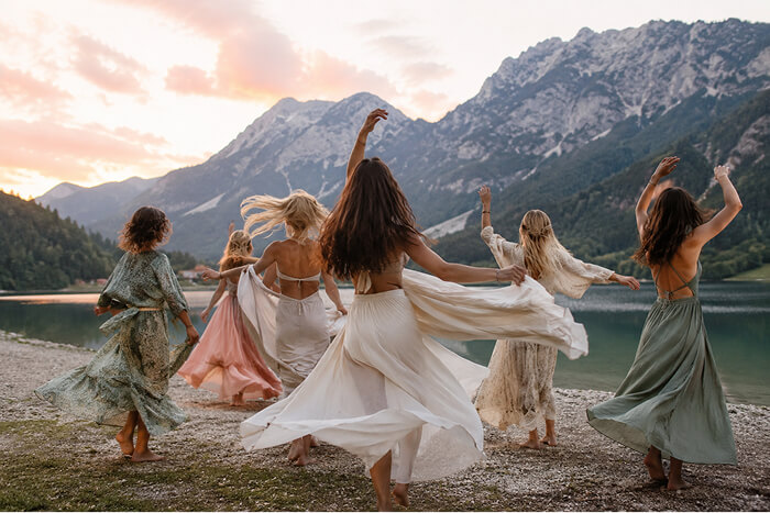 dancing-greece-kep2